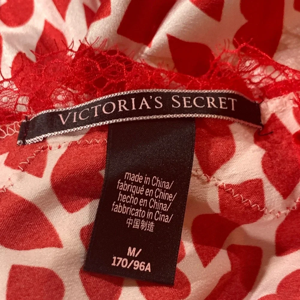 Victoria's Secret Cami Babydoll Slip Red Lips Lace Trim Sleepwear Lingerie‎ M